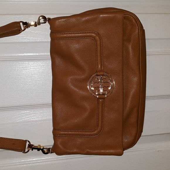 Tory Burch "Amanda" Fold Over Leather Crossbody Bag - Picture 4 of 17